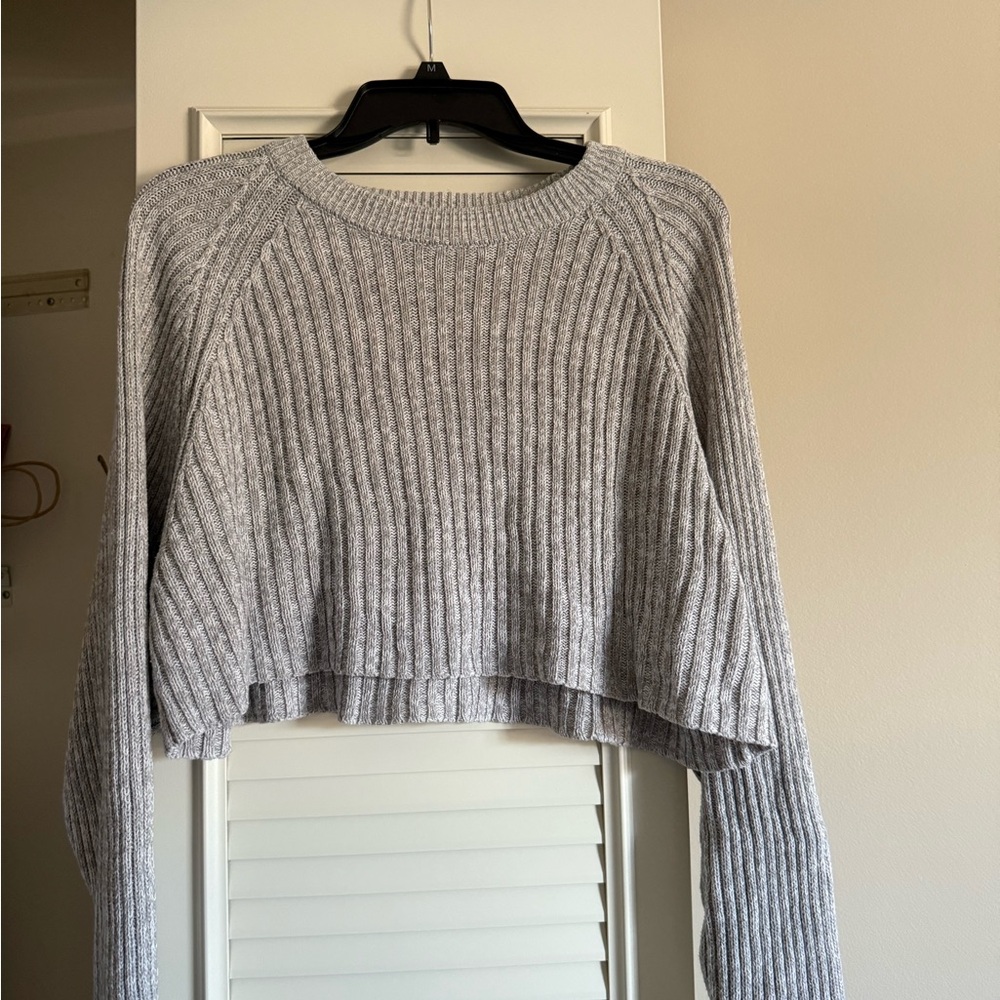 Aeropostale Light Gray Ribbed Cropped Crewneck Sweater